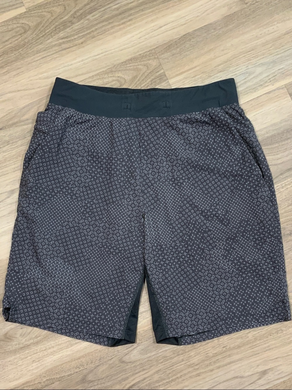 lululemon T.H.E. Short Men's Shorts Linerless 9”
